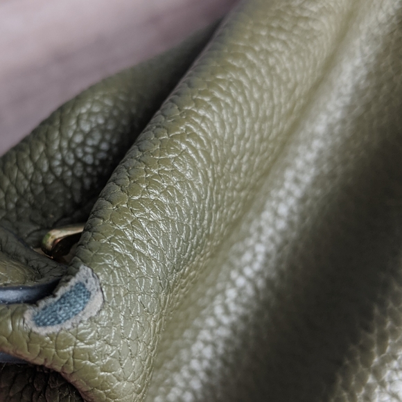 3/$15 a new day | Olive Crossbody Purse - Picture 6 of 8